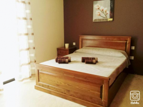 Comfy Studio Apartment 3 minutes from beach